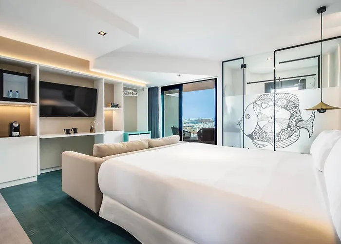 Puerto De La Luz By Pierre & 3*