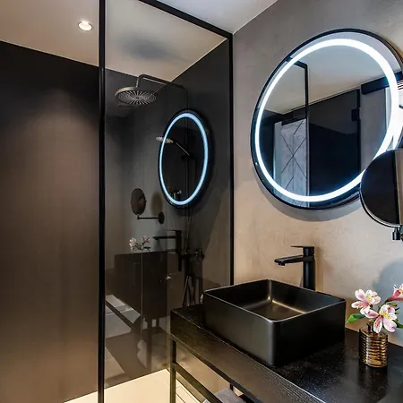 Puerto De La Luz By Pierre &