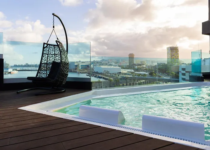 Puerto De La Luz By Pierre & 3*