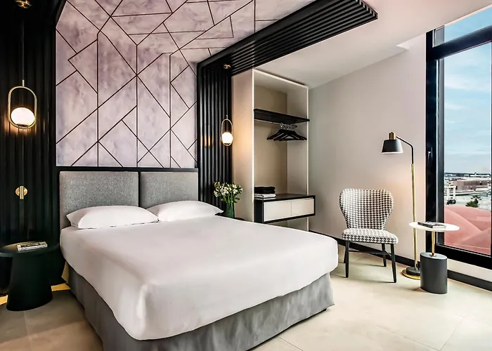 Puerto De La Luz By Pierre & Лас-Пальмас-де-Гран-Канарія