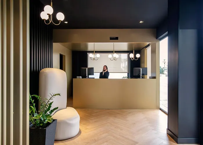 Puerto De La Luz By Pierre &