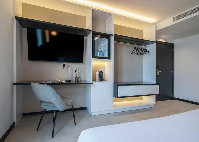 Puerto De La Luz By Pierre &