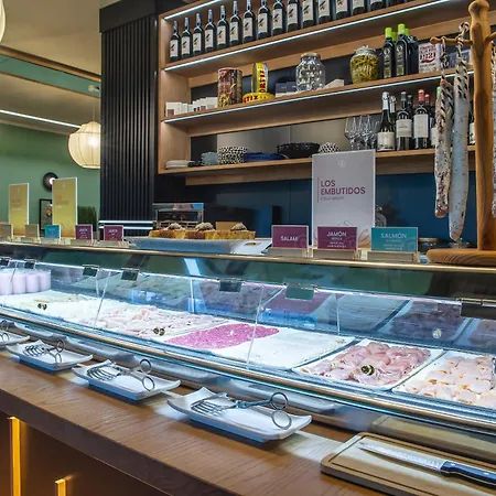 Puerto De La Luz By Pierre &