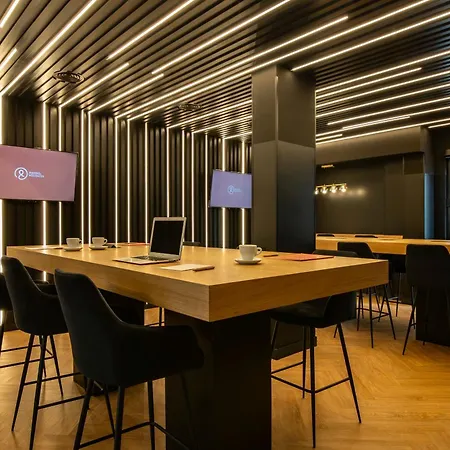 Puerto De La Luz By Pierre &