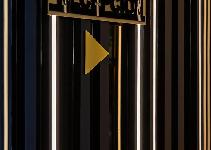 Puerto De La Luz By Pierre & 3*